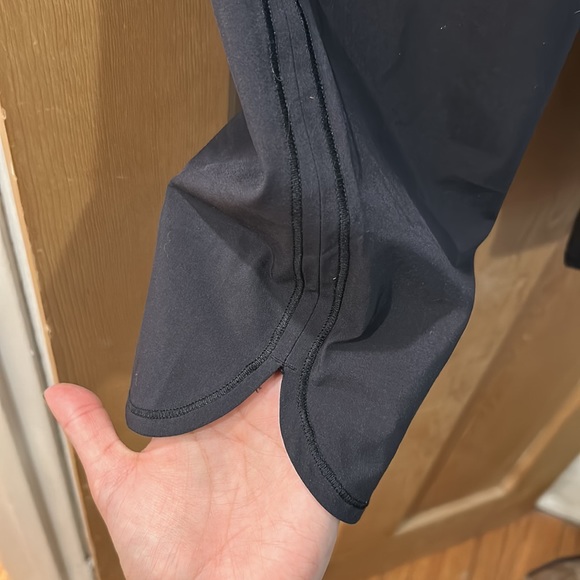 Lululemon Jogger - Picture 3 of 5